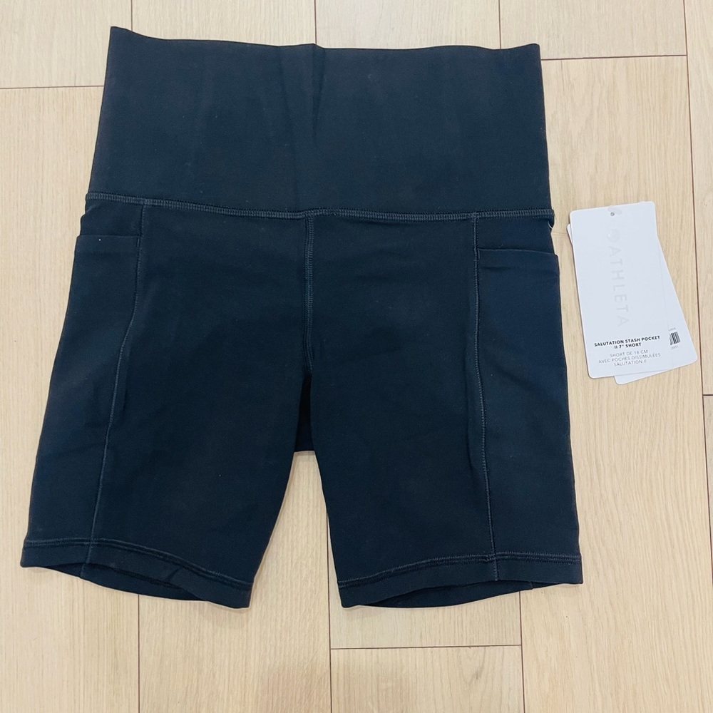 NWT .Athleta bike shorts